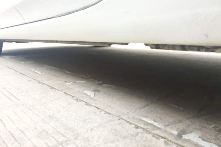 Used Buick Verano 2018 Sedan 20T Dual-Clutch Elite Model Left Side Sill