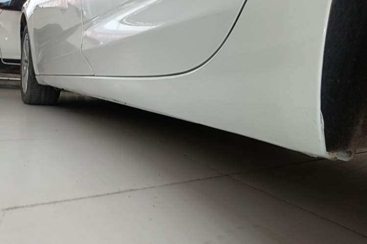 Used Buick Verano 2018 Sedan 15S Automatic Entry Model Left Side Sill