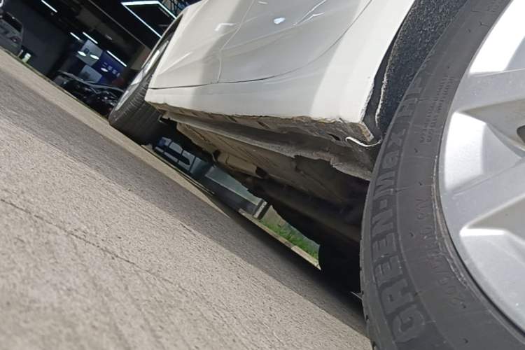 Used Buick Verano 2018 Sedan 15S Automatic Entry Model Left Side Sill