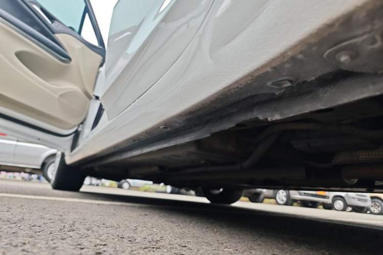 Used Buick Verano 2018 Sedan 15S Automatic Entry Model Left Side Sill