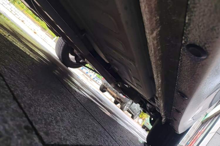 Used Buick Verano 2018 Sedan 20T Dual-Clutch Leading Model Left Side Sill