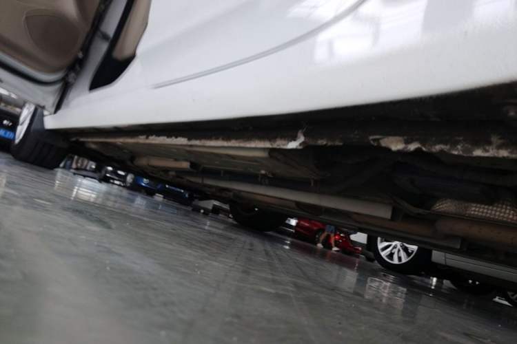 Used Buick Verano 2018 Sedan 15S Automatic Leading Model Left Side Sill