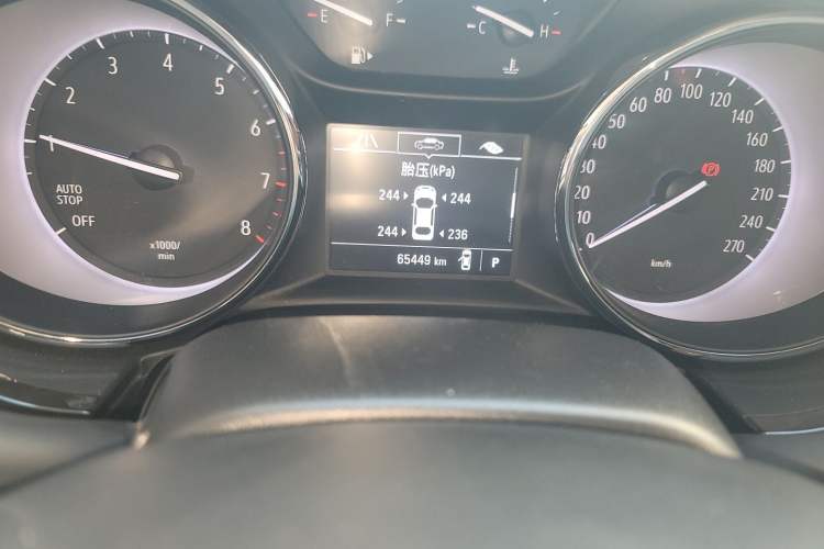 Used Buick Verano 2018 Sedan 15S Automatic Entry Model Odometer Close Up