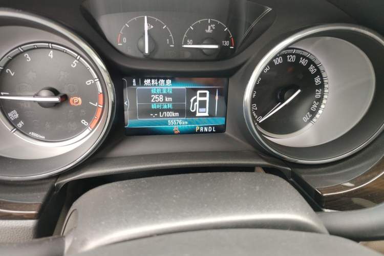 Used Buick Verano 2018 Sedan 15S Automatic Entry Model Odometer Close Up