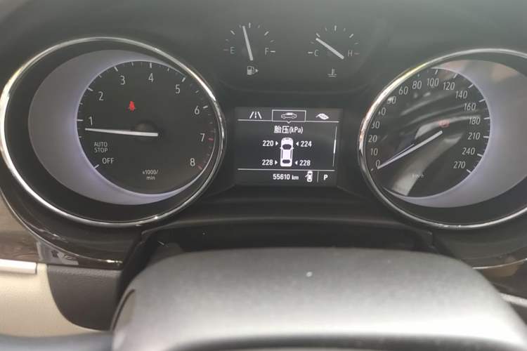 Used Buick Verano 2018 Sedan 15S Automatic Entry Model Odometer Close Up