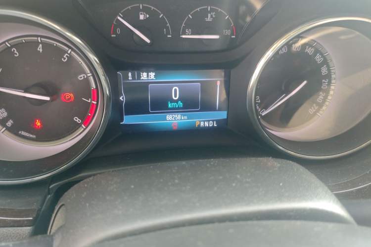 Used Buick Verano 2018 Sedan 15S Automatic Leading Model Odometer Close Up