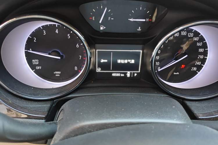 Used Buick Verano 2018 Sedan 15S Automatic Entry Model Odometer Close Up