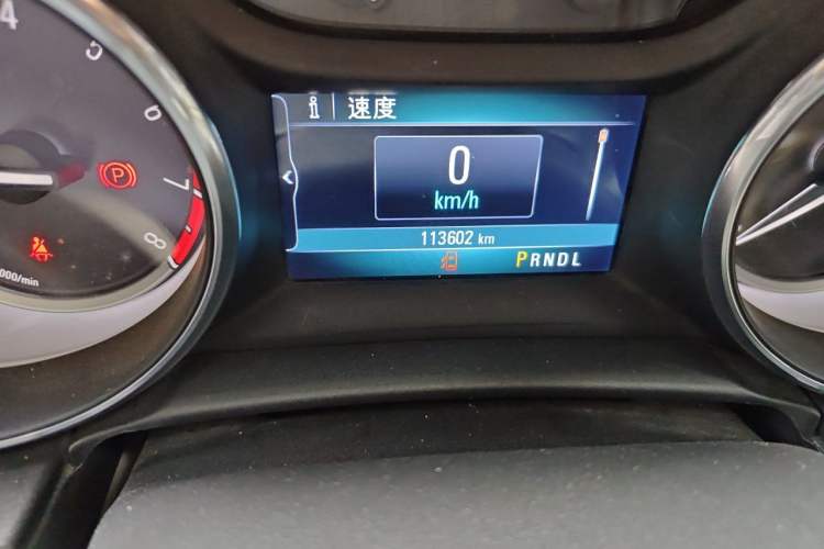 Used Buick Verano 2018 Sedan 15S Automatic Leading Model Odometer Close Up