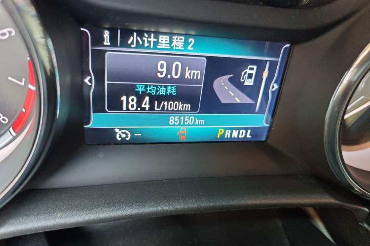 Used Buick Verano 2018 Sedan 15S Automatic Leading Model Odometer Close Up