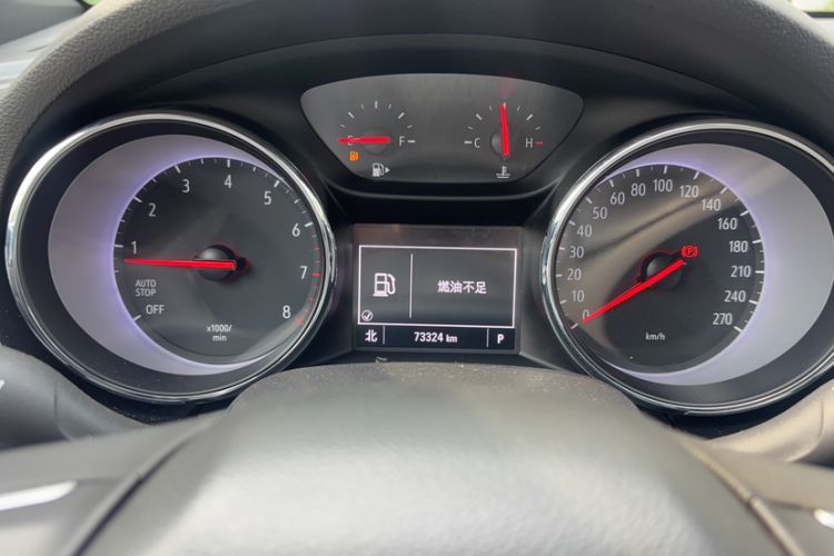 Used Buick Verano 2018 Hatchback GS 20T Dual-Clutch Leading Model Odometer Close Up