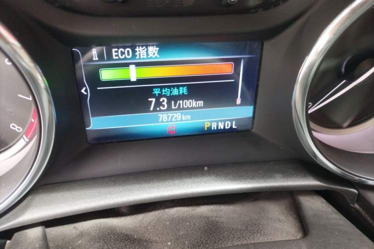 Used Buick Verano 2018 Sedan 15S Automatic Leading Model Odometer Close Up