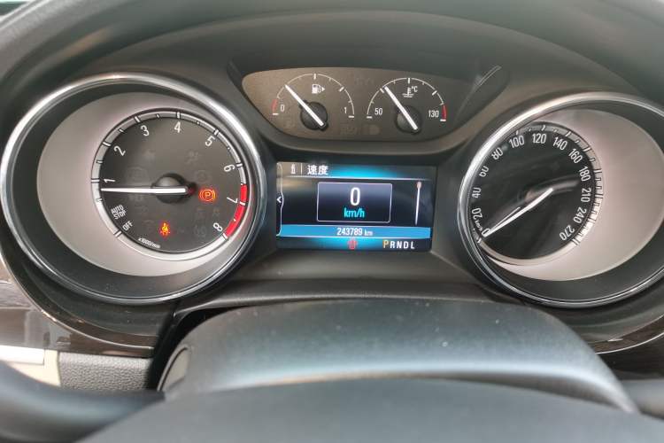 Used Buick Verano 2018 Sedan 15S Automatic Leading Model Odometer Close Up