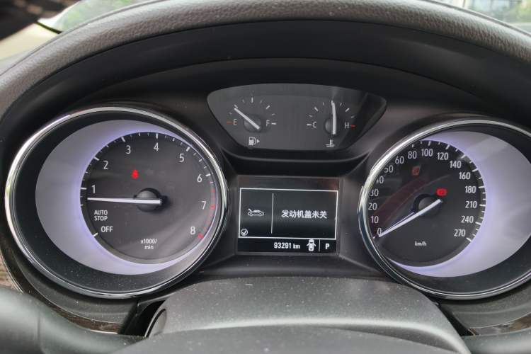 Used Buick Verano 2018 Sedan 15S Automatic Entry Model Odometer Close Up