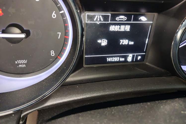 Used Buick Verano 2018 Sedan 15S Automatic Entry Model Odometer Close Up