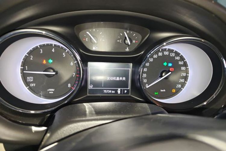 Used Buick Verano 2018 Sedan 15S Automatic Entry Model Odometer Close Up