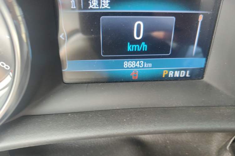 Used Buick Verano 2018 Sedan 15S Automatic Leading Model Odometer Close Up