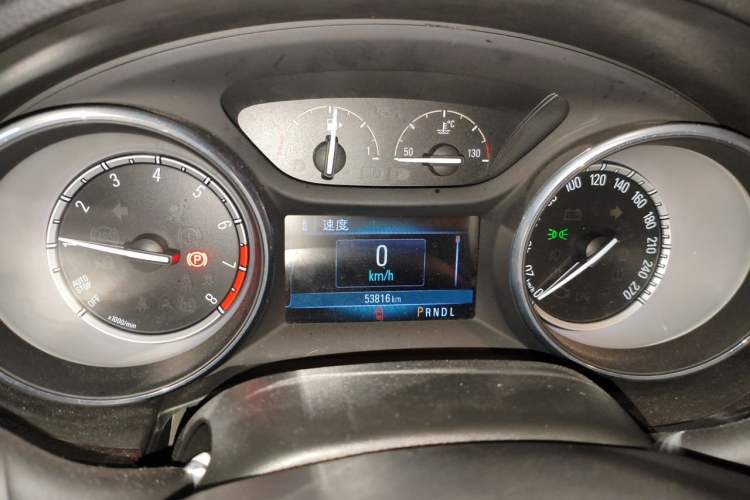 Used Buick Verano 2018 Sedan 15S Automatic Leading Model Odometer Close Up