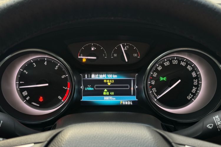 Used Buick Verano 2018 Sedan 20T Dual-Clutch Leading Model Odometer Close Up