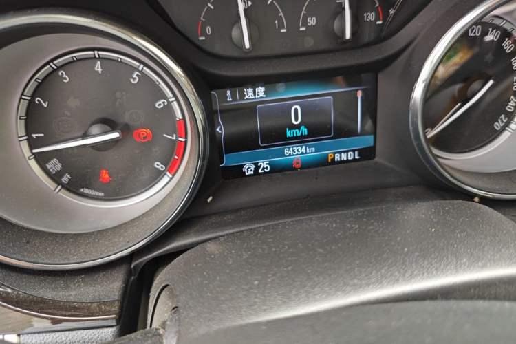 Used Buick Verano 2018 Sedan 15S Automatic Leading Model Odometer Close Up
