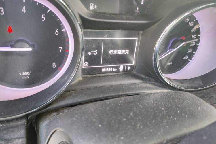 Used Buick Verano 2018 Sedan 15S Automatic Entry Model Odometer Close Up