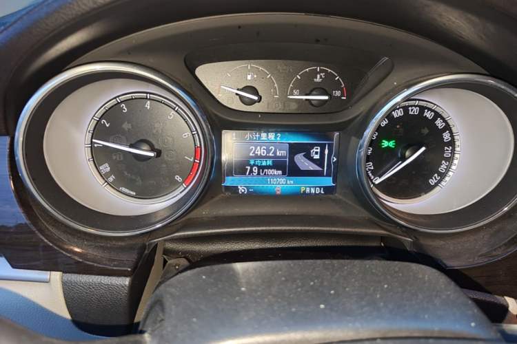 Used Buick Verano 2018 Sedan 15S Automatic Leading Model Odometer Close Up