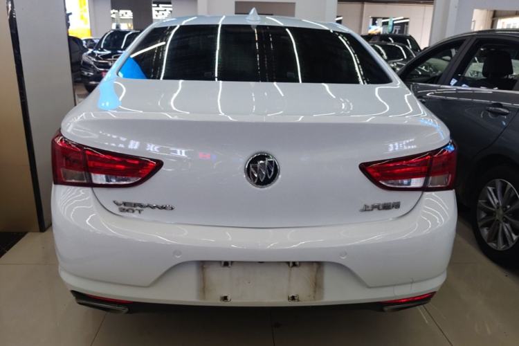 Used Buick Verano 2018 Sedan 20T Dual-Clutch Elite Model Rear
