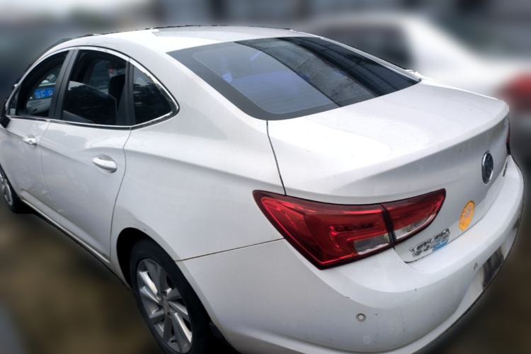 Used Buick Verano 2018 Hatchback 15S Automatic Leading Model Rear Left 45 Deg