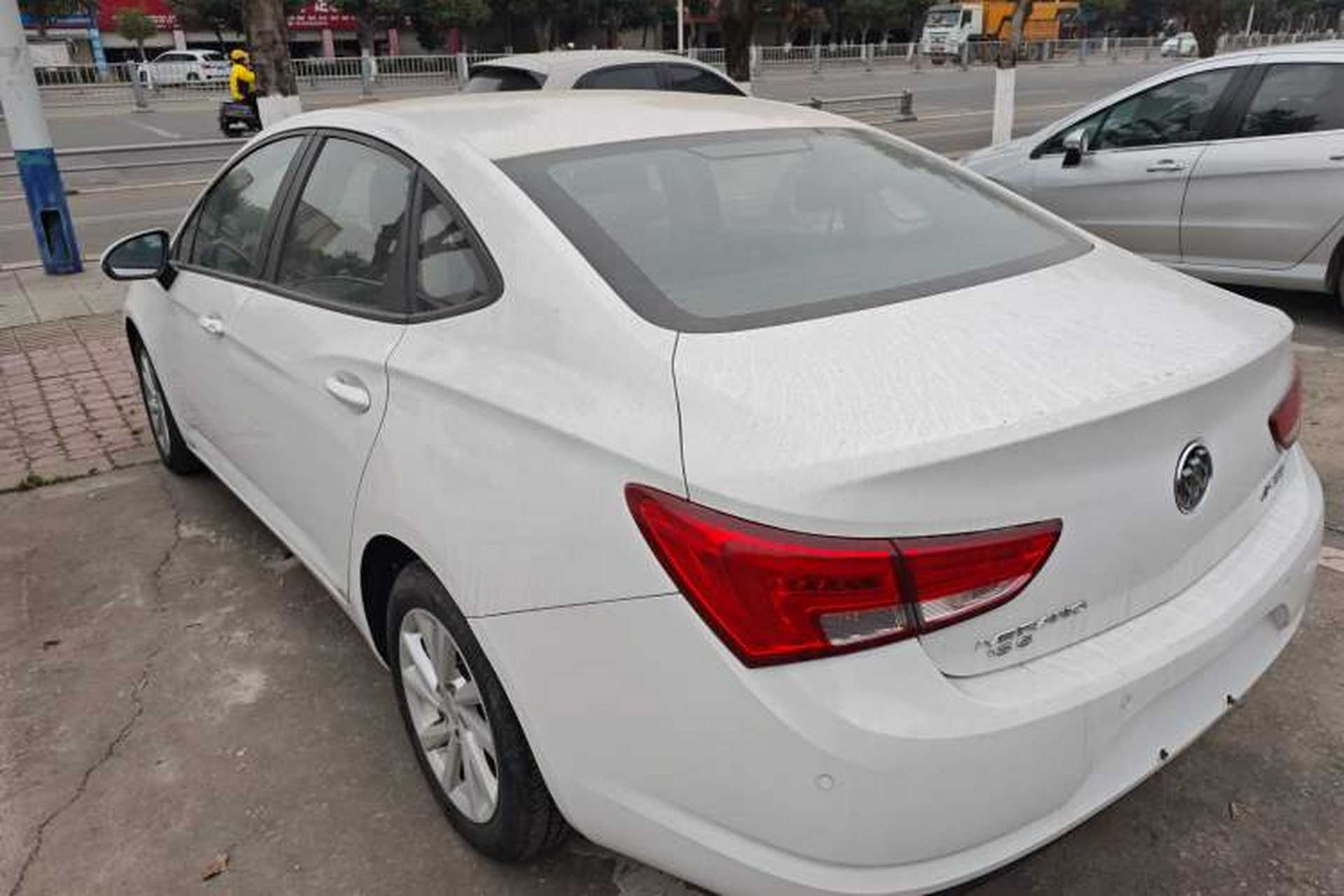Used Buick Verano 2018 Sedan 15S Manual Leading Model Rear Left 45 Deg