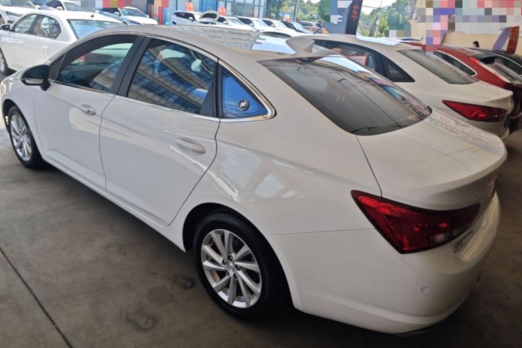 Used Buick Verano 2018 Sedan 15S Automatic Leading Model Rear Left 45 Deg