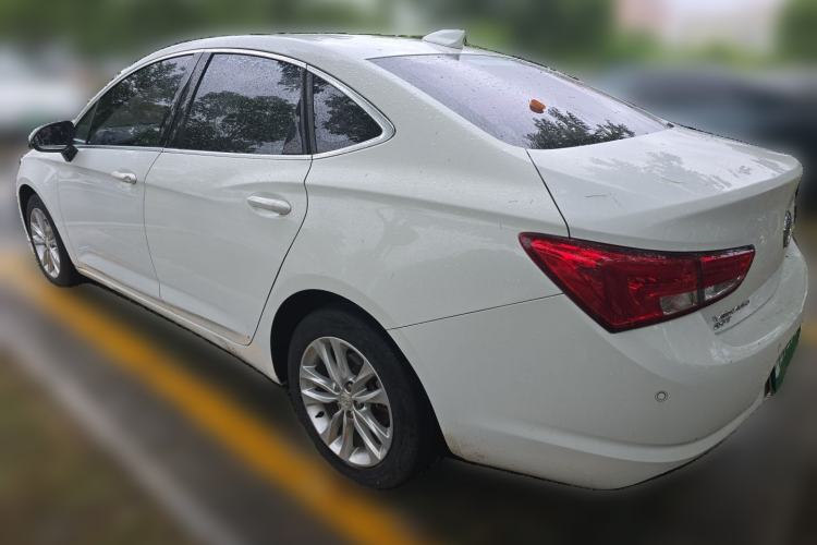 Used Buick Verano 2018 Sedan 20T Dual-Clutch Elite Model Rear Left 45 Deg