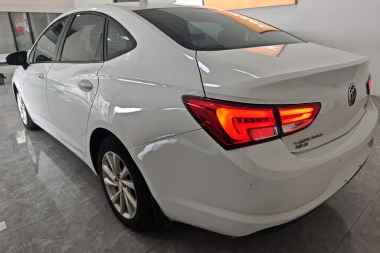 Used Buick Verano 2018 Sedan 15S Automatic Leading Model Rear Left 45 Deg