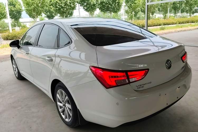 Used Buick Verano 2018 Sedan 15S Automatic Leading Model Rear Left 45 Deg