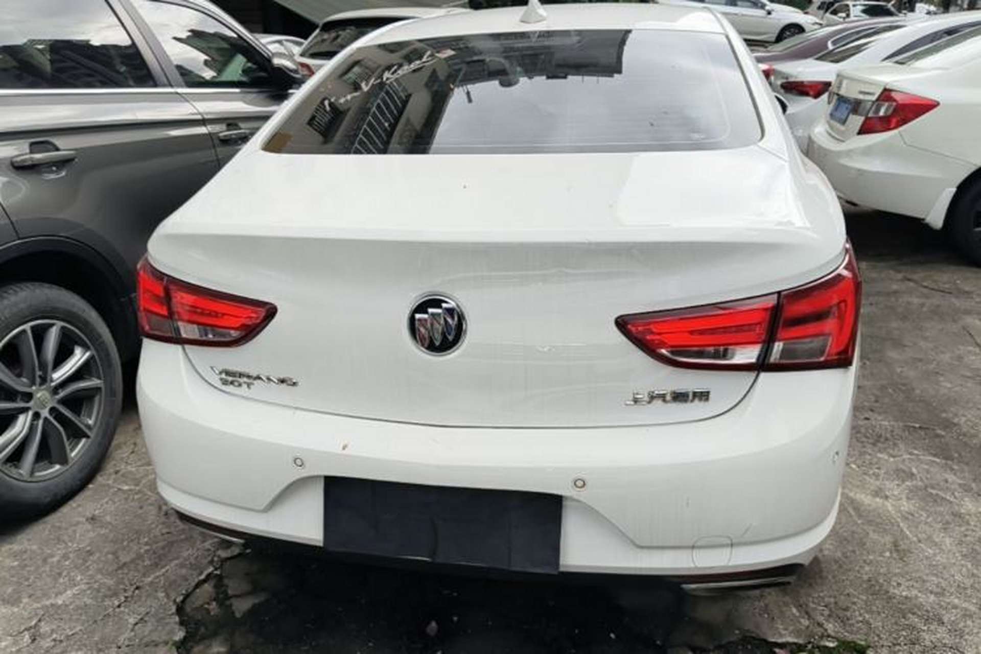 Used Buick Verano 2018 Sedan 20T Dual-Clutch Leading Model Rear