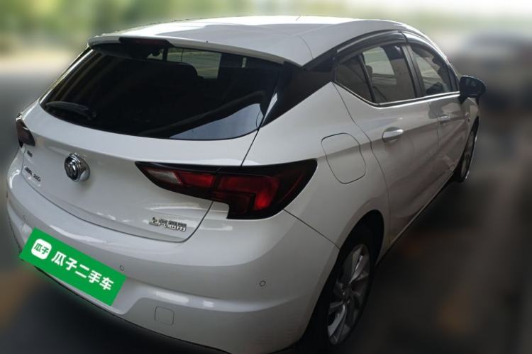 Used Buick Verano 2018 Hatchback 15S Automatic Leading Model Rear Right 45 Deg