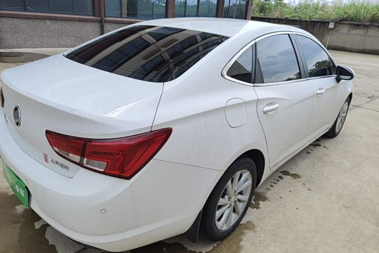 Used Buick Verano 2018 Sedan 15S Automatic Leading Model Rear Right 45 Deg