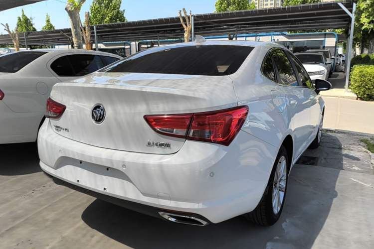 Used Buick Verano 2018 Sedan 20T Dual-Clutch Leading Model Rear Right 45 Deg