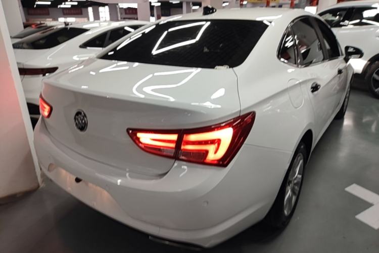 Used Buick Verano 2018 Sedan 20T Dual-Clutch Leading Model Rear Right 45 Deg