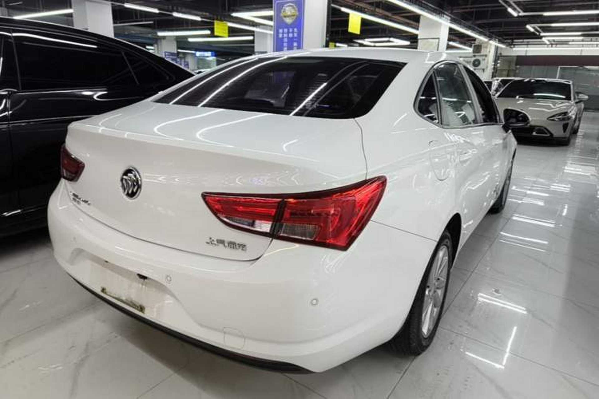 Used Buick Verano 2018 Sedan 15S Automatic Leading Model Rear Right 45 Deg