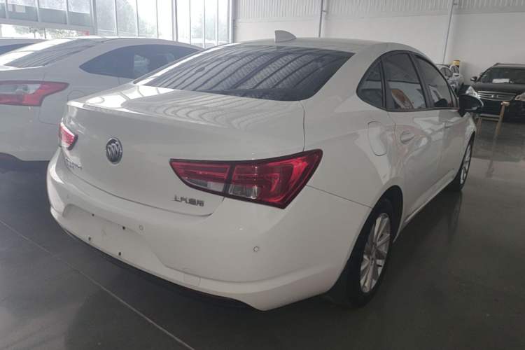 Used Buick Verano 2018 Sedan 15S Automatic Leading Model Rear Right 45 Deg