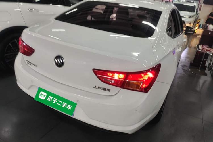 Used Buick Verano 2018 Sedan 15S Automatic Entry Model Rear Right 45 Deg