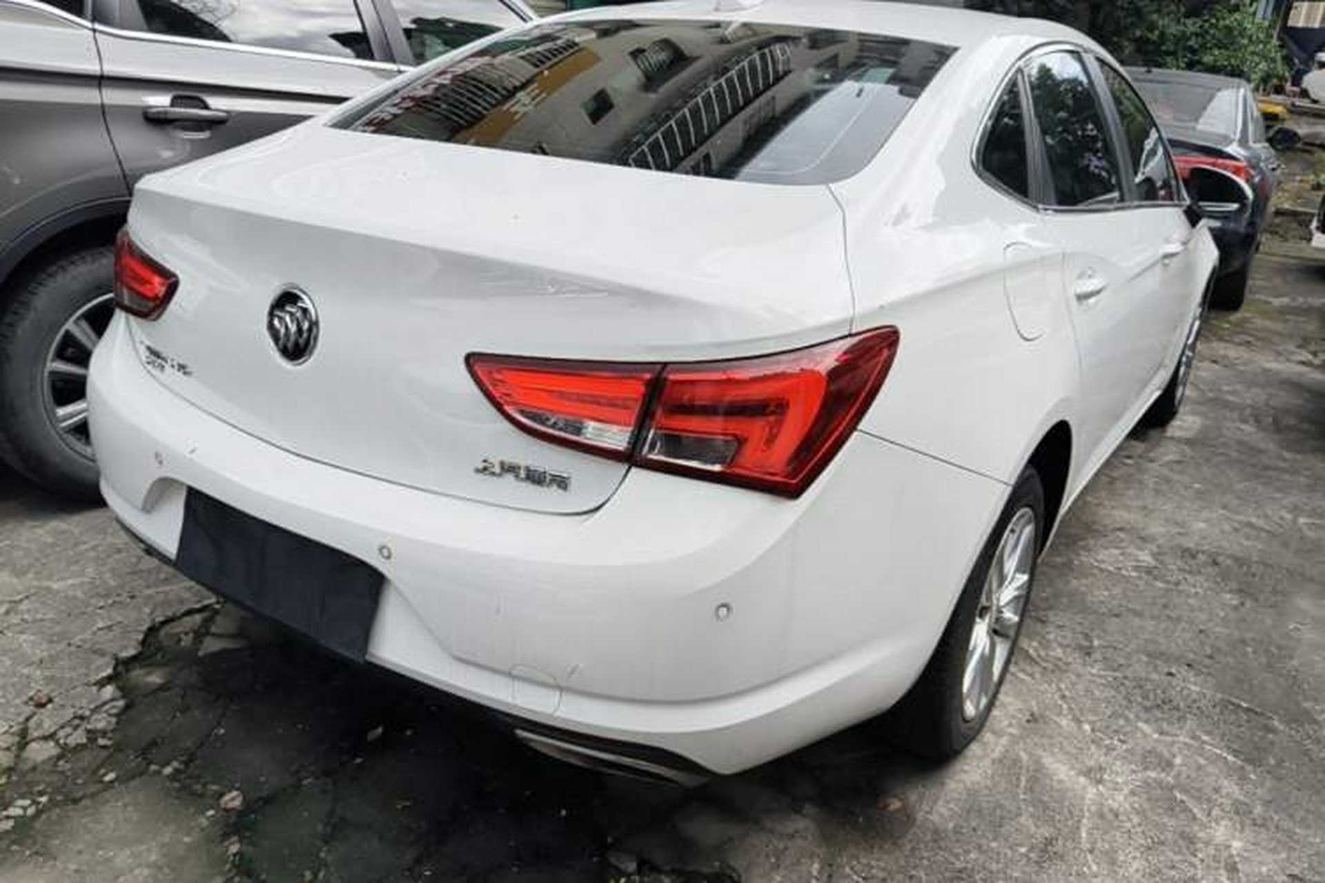 Used Buick Verano 2018 Sedan 20T Dual-Clutch Leading Model Rear Right 45 Deg