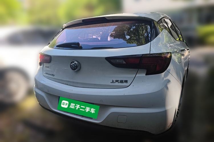 Used Buick Verano 2018 Hatchback 15S Automatic Leading Model Rear Right 45 Deg