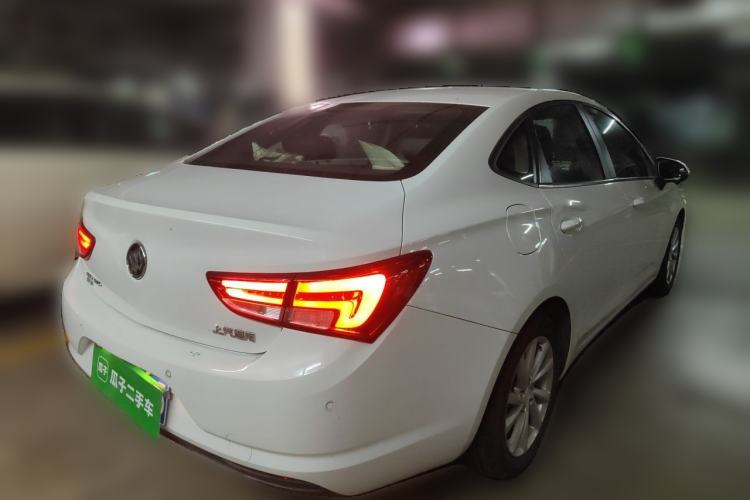 Used Buick Verano 2018 Sedan 15S Automatic Leading Model Rear Right 45 Deg