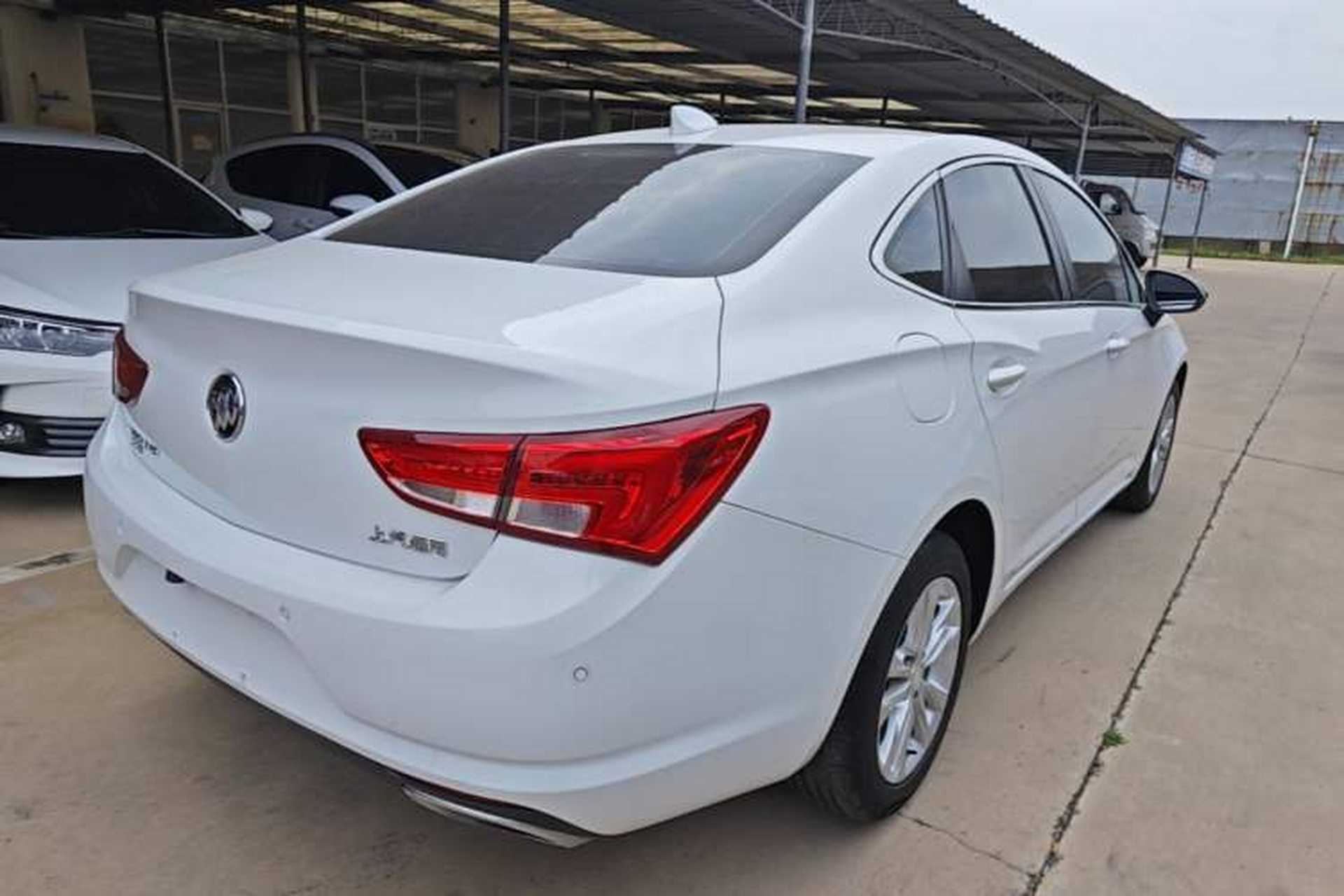 Used Buick Verano 2018 Sedan 20T Dual-Clutch Leading Model Rear Right 45 Deg