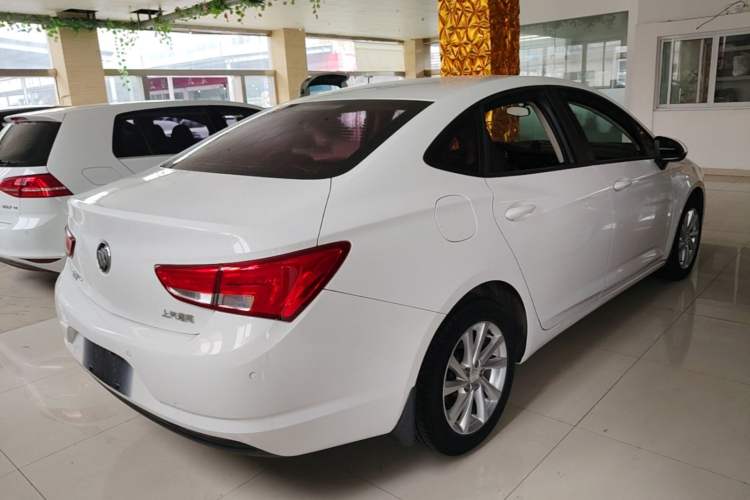 Used Buick Verano 2018 Sedan 15S Automatic Leading Model Rear Right 45 Deg