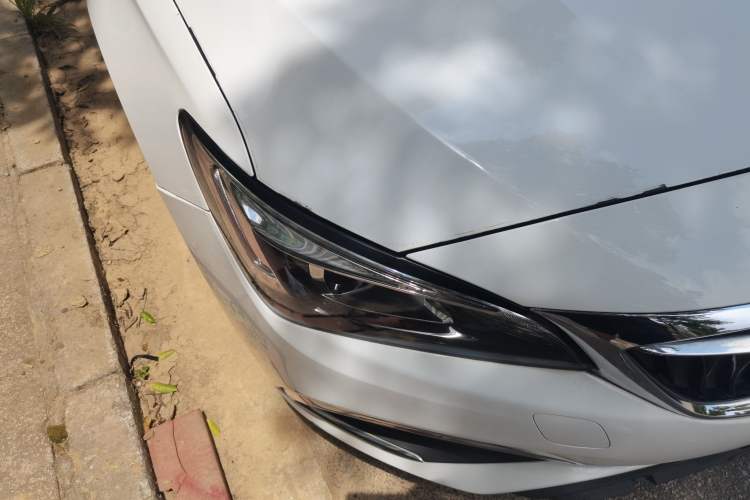 Used Buick Verano 2018 Sedan 15S Automatic Entry Model Right Front Headlight