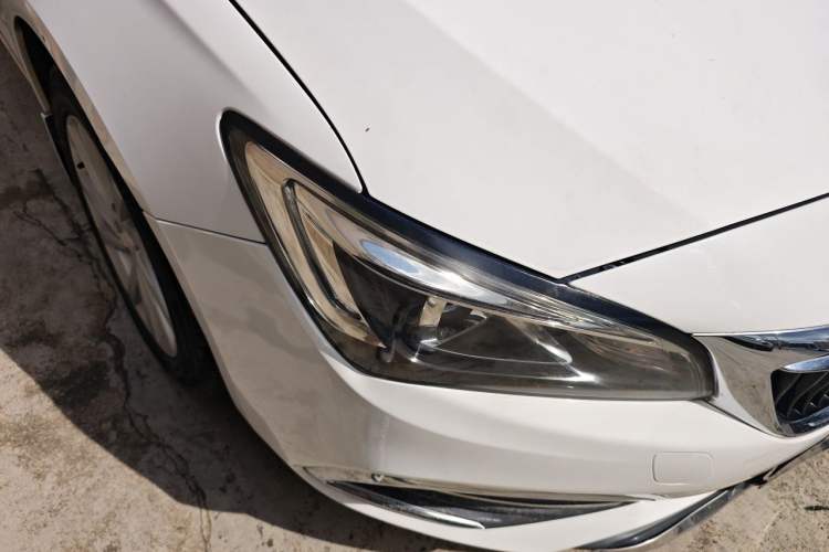 Used Buick Verano 2018 Sedan 15S Automatic Entry Model Right Front Headlight