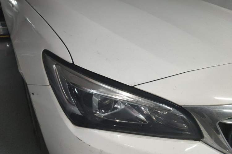 Used Buick Verano 2018 Sedan 15S Automatic Entry Model Right Front Headlight