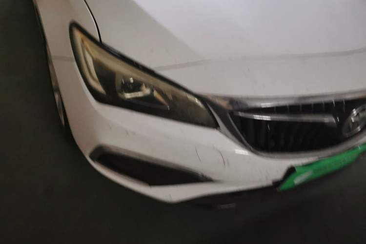 Used Buick Verano 2018 Sedan 15S Automatic Leading Model Right Front Headlight