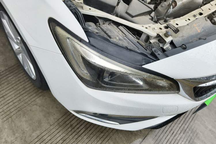 Used Buick Verano 2018 Sedan 15S Automatic Leading Model Right Front Headlight